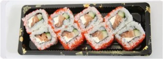 Zalmsalade, komkommer, rode masago, 7 spice