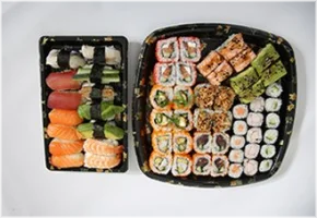 32 inside out mix, 10 nigiri mix, 18 maki mix, 10 zalm tonijn sashimi