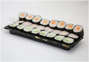 8 krab maki, 8 zalm maki en 8 komkommer maki